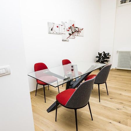 Loft La Sedia Rossa - Centro Storico Lägenhet Milano Exteriör bild