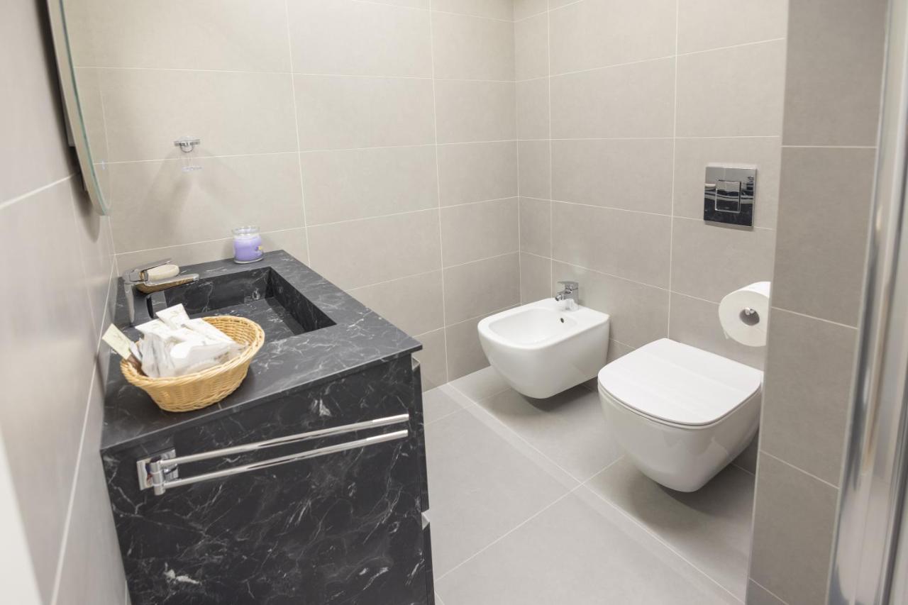 Loft La Sedia Rossa - Centro Storico Lägenhet Milano Exteriör bild